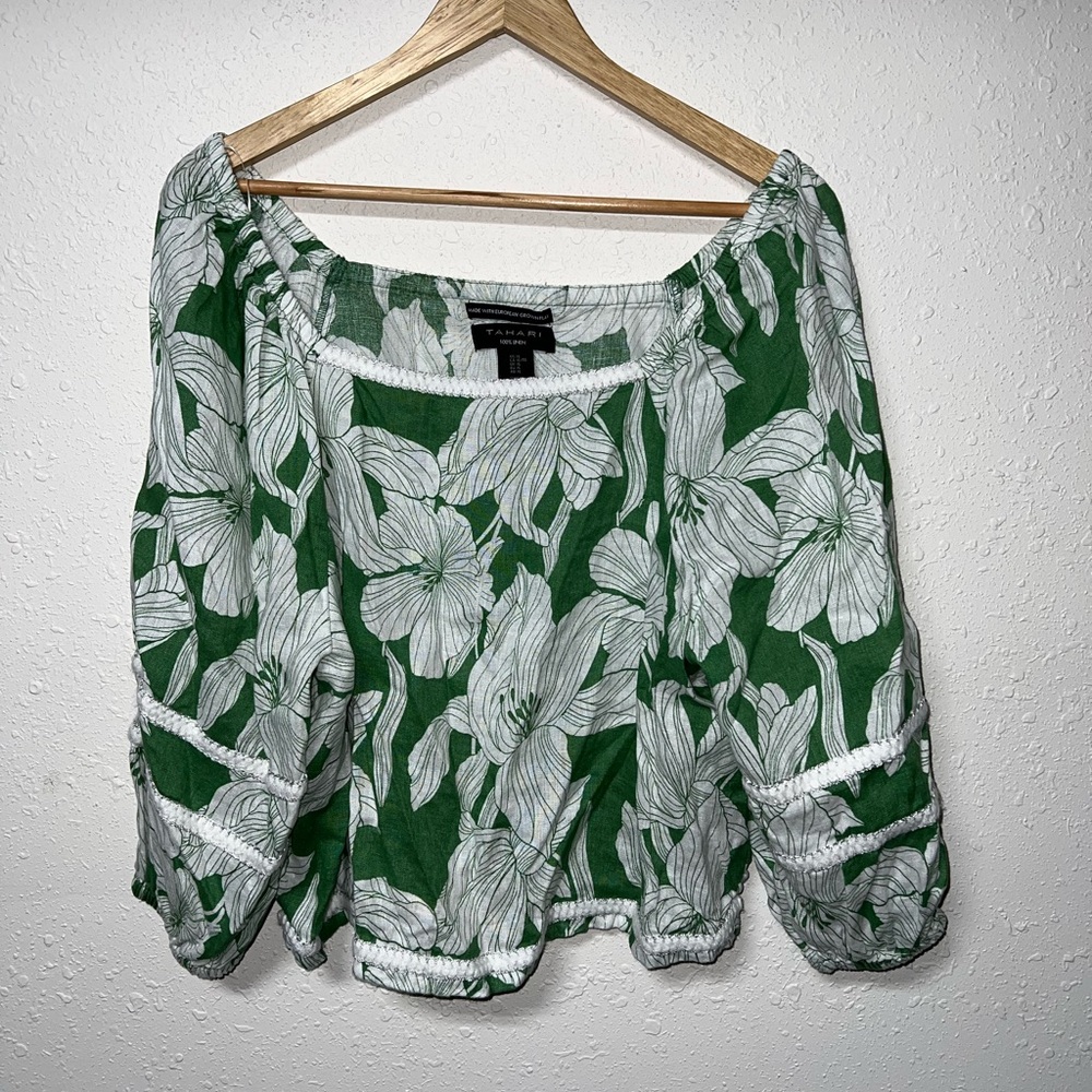 Tahari Green and White Boxy 3/4‎ Sleeve Blouse